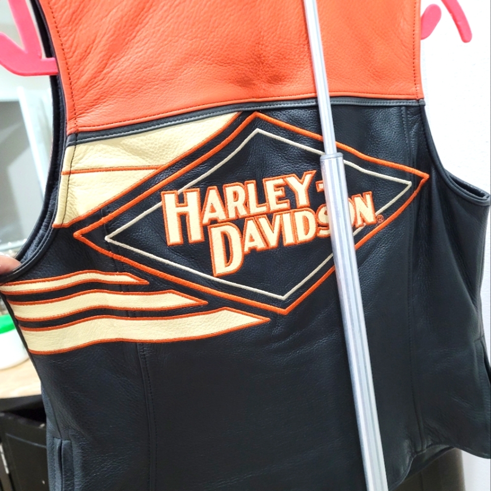 Harley davidson womens leather vest - Picture 6 of 9